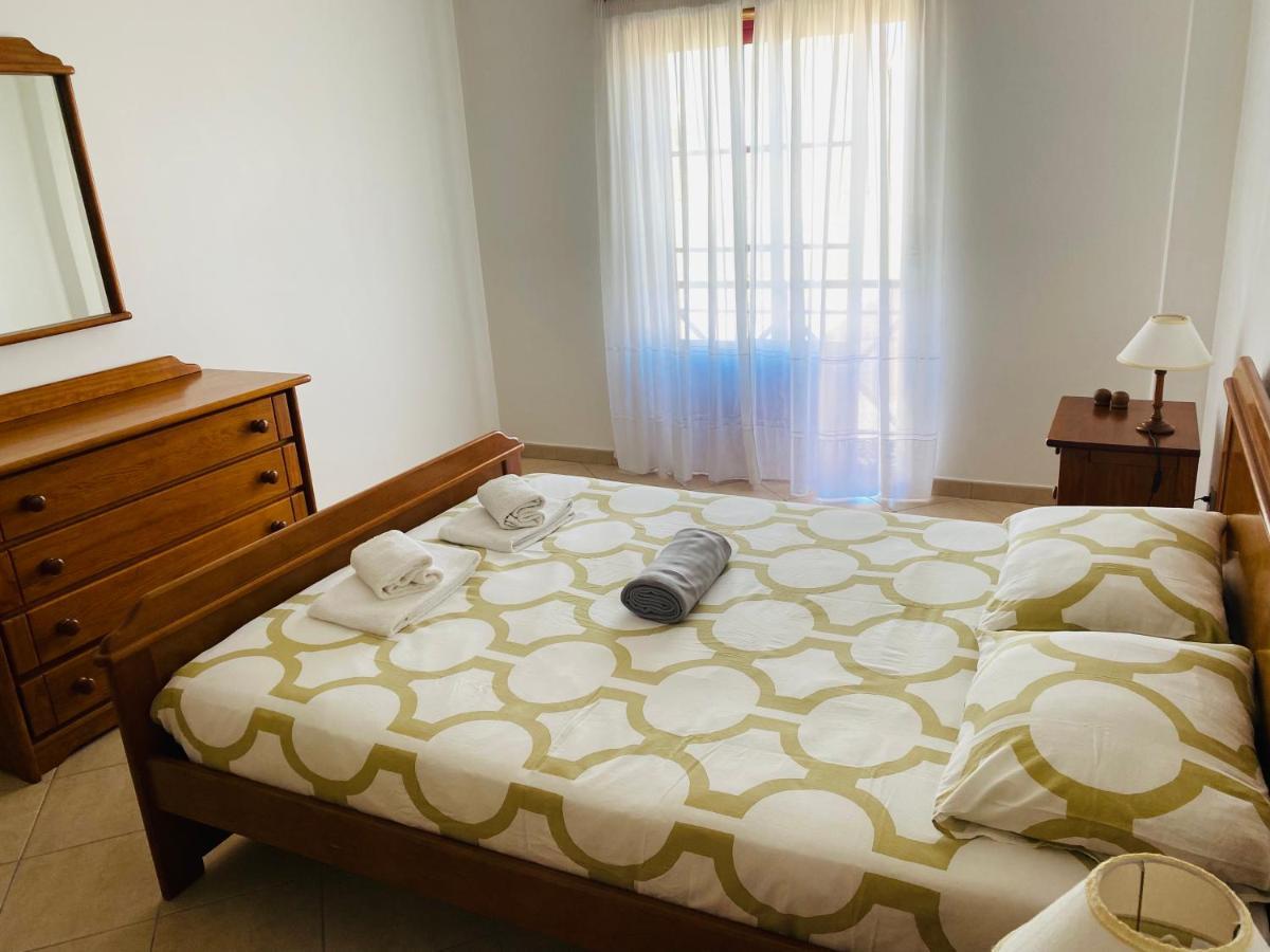 Swordfish Beach Apartment เปนิช ภายนอก รูปภาพ
